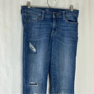 Gap True Skinny Distressed Jeans Size 0 / 25R Medium Wash EUC thumbnail 4