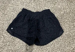Lululemon Hotty Hot Short II *Long 4" thumbnail 4