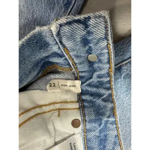 PacSun Mom Jeans Light Wash High Waisted Denim Blue Size 22 thumbnail 5
