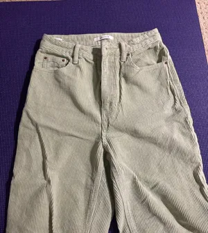 light green pants thumbnail 3