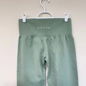 NVGTN Green Seamless NV Leggings High Rise Medium women thumbnail 3