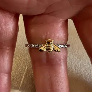 Sterling Silver Bee Two Toned Ring Size 9 thumbnail 3