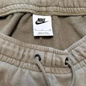 Nike Sportswear Women Joggers Olive Green Fleece‎ Sweatpants Small BV4095-325 thumbnail 4