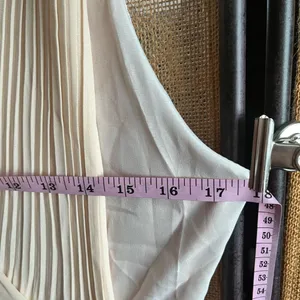 Stylish Cream Pleated Dress Size 6 thumbnail 10