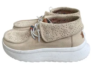 Hey Dude Wendy Peak Fold Boot Suede Sand Platform Loafers Womens 8 Floral euc thumbnail 1