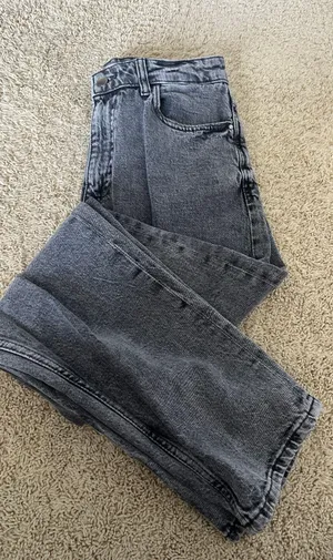 Zara Mom Jeans thumbnail 1