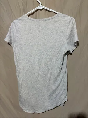 Lululemon T-shirt thumbnail 2