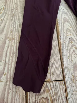 Lululemon Tight Stuff Tight II Scallop Leggings reversible no size dot size 6 thumbnail 2