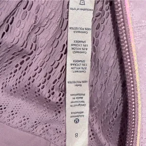 Lululemon Women’s Size 8 Rose Quartz Lavender Jacquard Travel to Track Jacket thumbnail 11