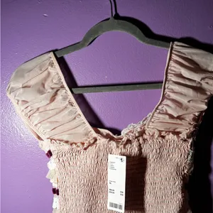 Kimchi Blue Ruffled Square-Neck Crop Top in Blush with Purple Accents thumbnail 5