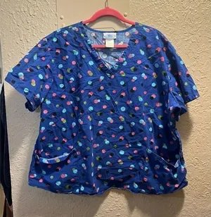 SB Scrubs Blue With Polka Dots Scrub Top Woman’s Size 2X thumbnail 1