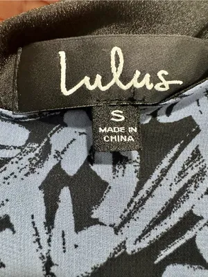 Lulus Lalaine Dusty Blue Black Floral Ruched Asymmetrical Mini Dress S DDSW695 thumbnail 3
