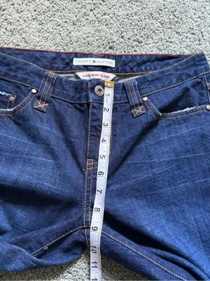 Tommy Hilfiger Low Rise Flare Jeans Womens Size 8 90s Y2K Lightly Distressed thumbnail 6