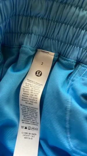 Lululemon Hotty Hot Shorts 4” thumbnail 6