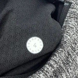 Lululemon Stride Jacket‎ II With Hood Thumbhole Zip Up Gray Activewear SZ 4 thumbnail 7