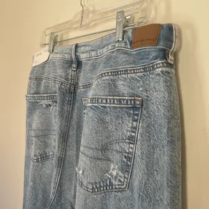 NWT American Eagle Highest Rise 90's Boyfriend Distressed Blue Jeans Plus Sz 18R thumbnail 10