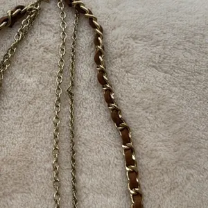 Necklace thumbnail 6