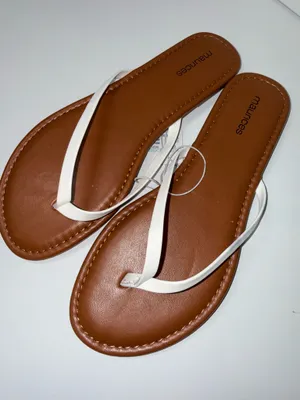 Maurices Ruby Sandals White Cognac Thong Flip Flops NWT thumbnail 3