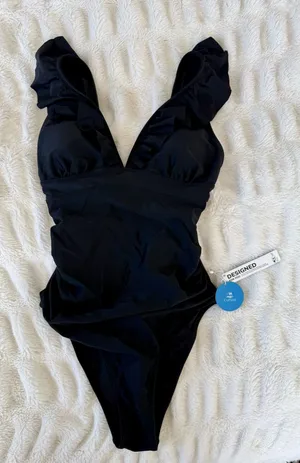 Cupshe One-Piece thumbnail 1