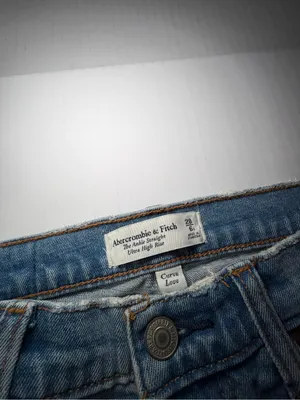 Abercrombie & Fitch Straight Leg Jeans ankle straight super high rise thumbnail 2