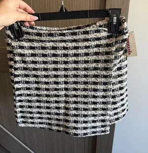 TJ Maxx Skirt Shorts thumbnail 1
