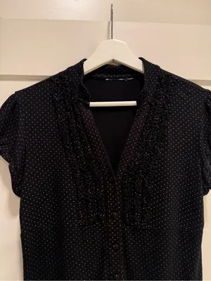 Y2K Polka Dot Button Up Cap Sleeve Blouse Black Size M thumbnail 2