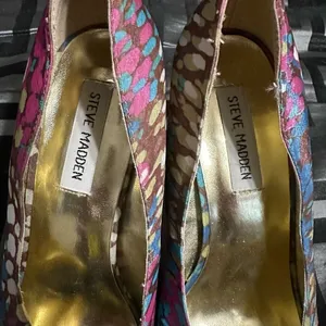 Steve Madden multi color peep toe, fabric upper, leather sole, corkscrew heel, thumbnail 3
