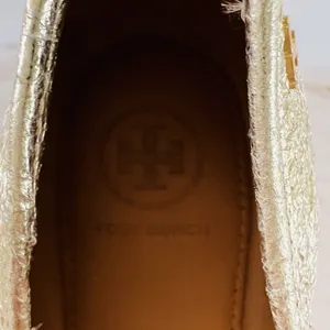 TORY BURCH Laila Metallic Gold Leather Driver Ballerina Flats Bow Accent - US 7 thumbnail 3