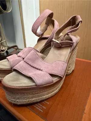 UGG Women’s Pink Suede Espadrille Wedge Sandals. Size: 7.5 thumbnail 5