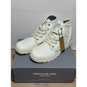 Palladium Pampa Hi Womens Boots Size 9 White Mono Lace Up High Top w/ thumbnail 3