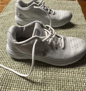 Underarmour‎ Women's Charged Impulse Knit Sneakers Light Grey And White Size 7.5 thumbnail 1
