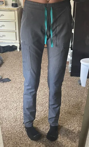FIGS Yola Skinnys thumbnail 1