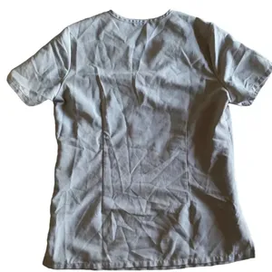 Figs technical collection, one pocket size small grey scrub top thumbnail 3