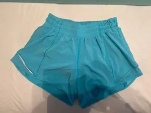 Lululemon Hotty Hot Short 4” thumbnail 4