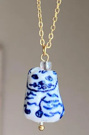 ceramic cute cat boho retro vintage style necklace🐈🩵 thumbnail 1