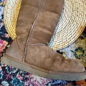 UGG Classic Tall Sheepskin Boot Chestnut Womens Size 7 thumbnail 3