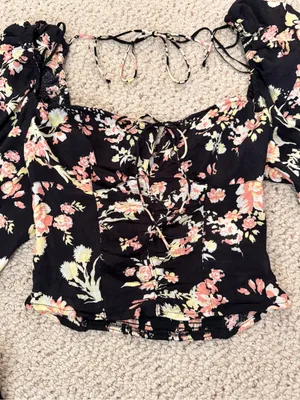 Free People NWT Hillary Top Floral Milkmaid Puff Sleeve Lace Up Crop Top‎ XS thumbnail 3