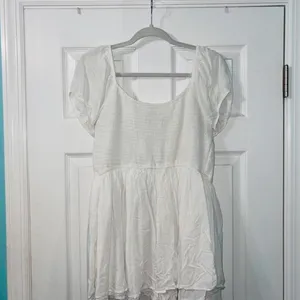 Hollister romper  thumbnail 2