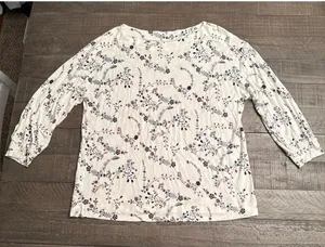 Loft Outlet‎ Women's White brown Blue flowers Quarter Sleeve Rayon Top Size XL thumbnail 1