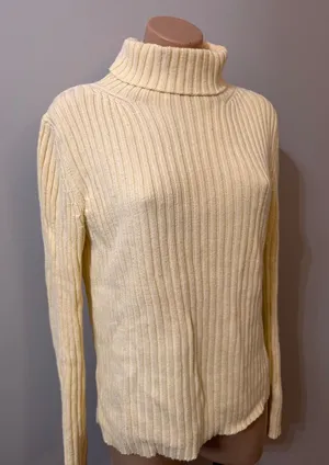 GAP Ribbed Butter Yellow Turtleneck Sweater 90s mom 1999 Medium thumbnail 1