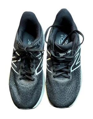 New Balance Fresh Foam 880 Shoes Womens Size 7.5 Black Running Sneakers W880B12‎ thumbnail 1