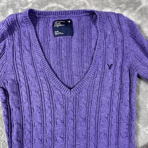 Y2K American Eagle V Neck Fitted Cable Knit Sweater Women Medium Purple Preppy thumbnail 7