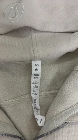 Lululemon Scuba thumbnail 3