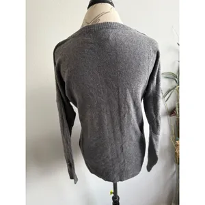Nike Women's Gray V-Neck Long Sleeve Sweater Size‎ L Cotton Wool Blend thumbnail 3