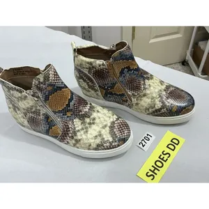 Womans Rouge Rose Snake Print Size 9 Hidden Wedge Sneaker Booties thumbnail 2
