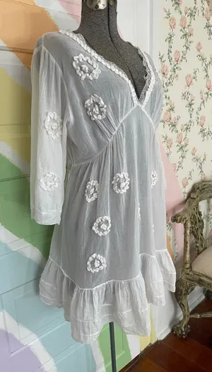 Antica Sartoria White Cotton Gauze Floral Applique Boho Cover Up Free Size (M/L) thumbnail 1