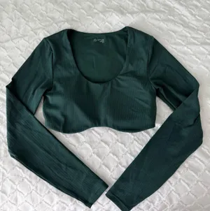 OFFLINE by Aerie Long Sleeve Cropped Shirt thumbnail 1