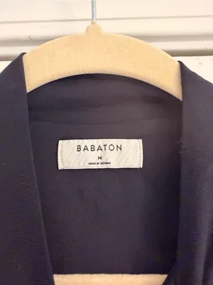 Aritzia Babaton Contour Mock-Neck Cropped Tank Top Size: Medium thumbnail 2
