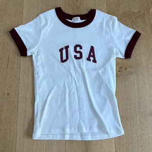 Brandy Melville Tee Crew Neck Short Sleeve USA Hailie One Size White Red thumbnail 1