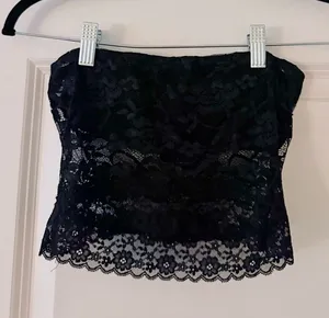 Amazon Black Lace Top thumbnail 1